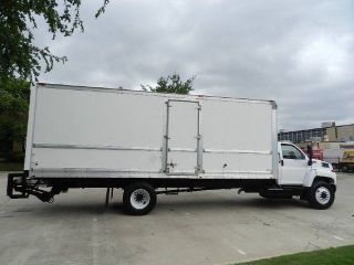 2007 Gmc Delivery Truck photo