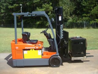 Toyota 7fbeu20 36 Volt Forklift Truck W/2010 95%+ Reconditioned Battery photo