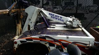 2004 Chevrolet Vulcan Tow Truck Wrecker Body photo