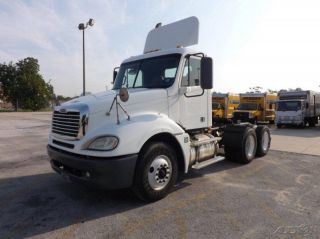 2007 Freightliner Cl12064st - Columbia 120 photo