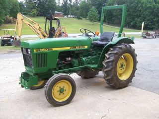 John Deere 850 Tractor 2wd photo