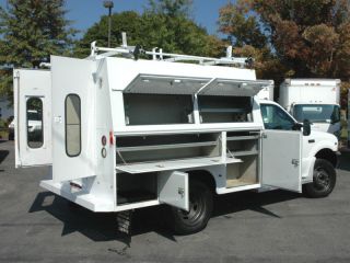 2004 Ford F450 Enclosed Utility / Service Truck photo