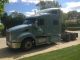 2006 Peterbilt 387 Sleeper Semi Trucks photo 2