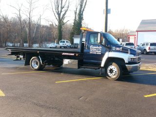 2004 Chevrolet 5500 photo