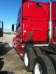 2006 Volvo Vnl 670 Sleeper Semi Trucks photo 3