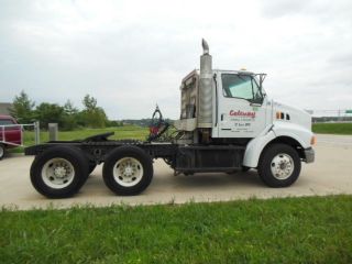 2000 Sterling A9500 photo
