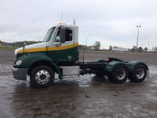 2007 Freightliner Columbia photo