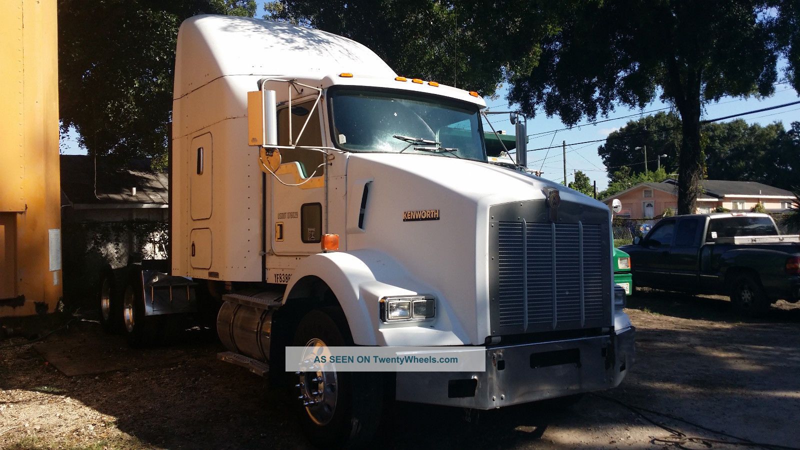 2000 Kenworth T800 Sleeper Semi Trucks photo