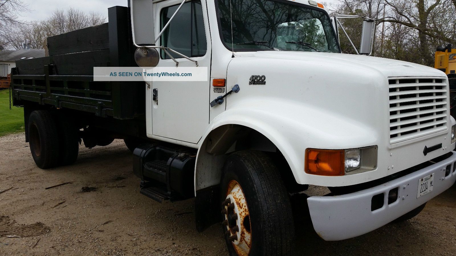 2000 International 4700 Dump Trucks photo