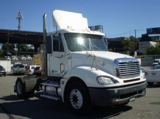 2008 Freightliner Cl12042st - Columbia 120 photo