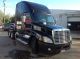 2009 Freightliner Cascadia Daycab Semi Trucks photo 4