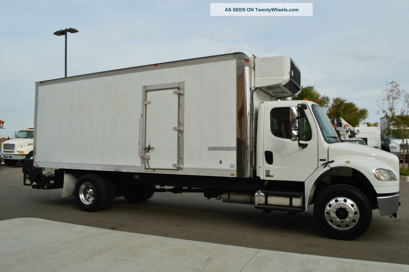 2006 Freightliner M2 Business Class Refrigerator Box Truck