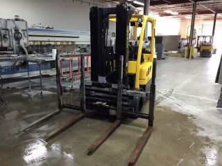 Hyster 5500 Lb Forklift photo
