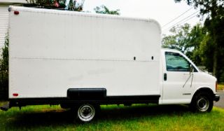 1999 Chevrolet G3500 photo
