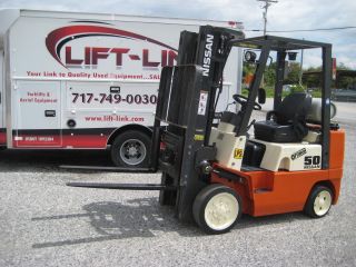 Nissan,  2003,  5000 Lbs.  Low Hour Forklift photo