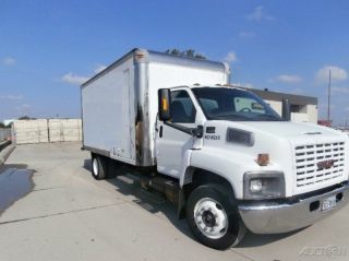 2004 Gmc Topkick C6500 photo