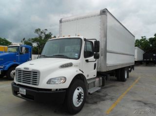 2012 Freightliner Business Class M2 106 photo