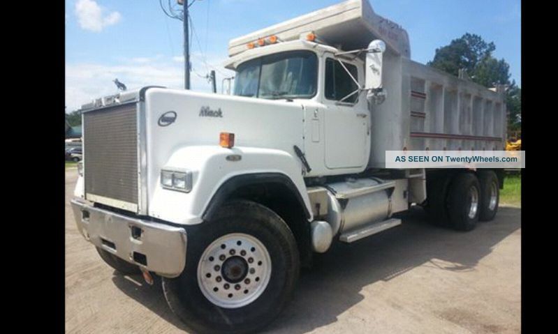 1993 Mack Superliner Dump Trucks photo