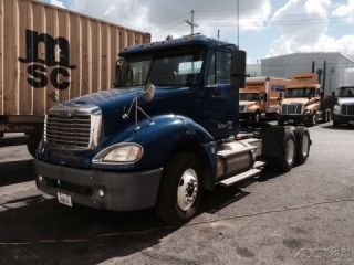 2007 Freightliner Cl12064st - Columbia 120 photo