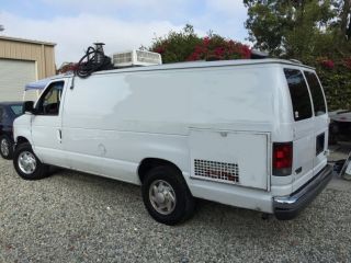 2003 Ford E350 Supervan photo