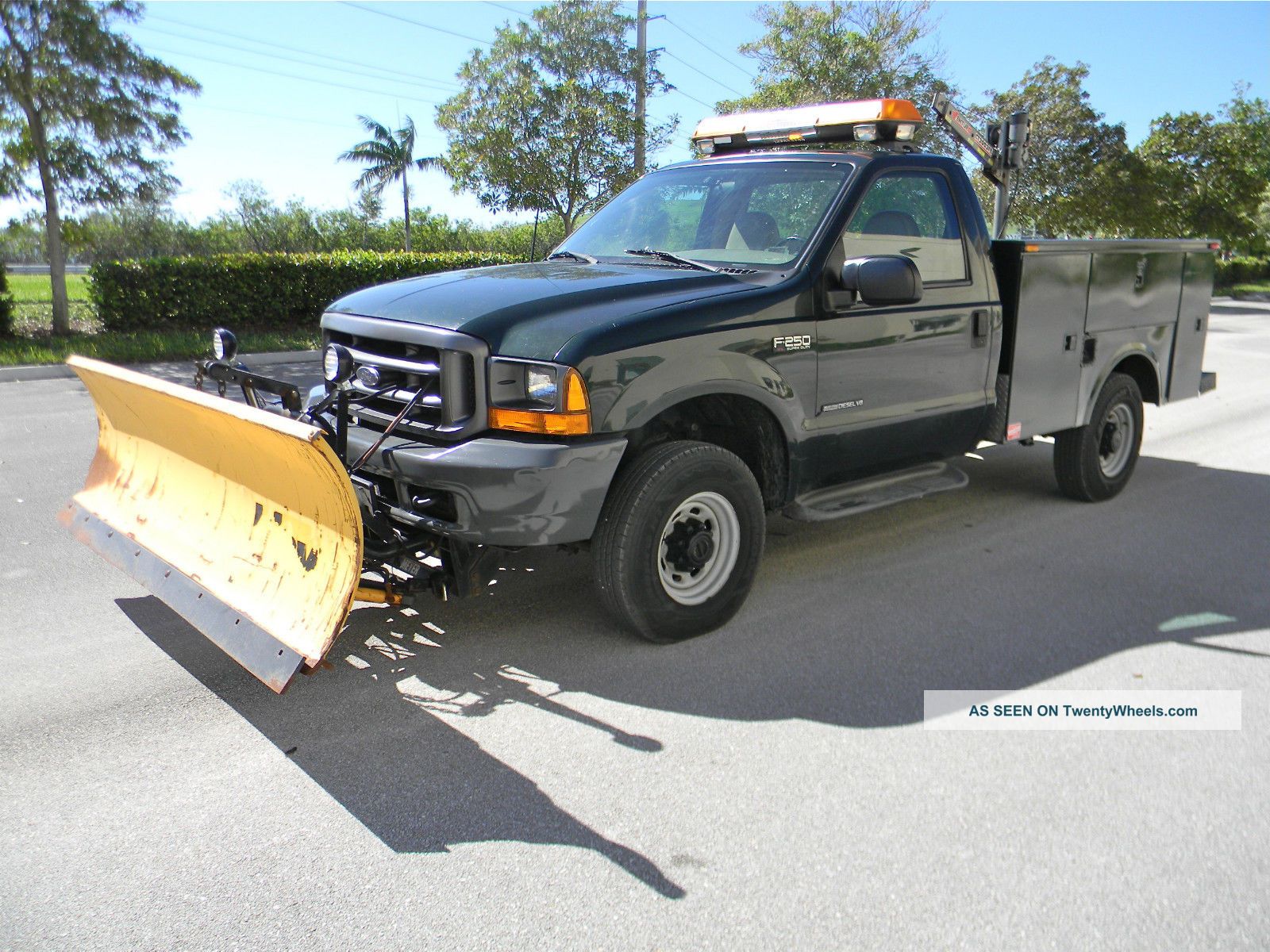 2001 Ford F250 Utility / Service Trucks photo