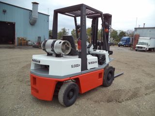 Nissan Model Ph02a25v,  5,  000,  5000 Solid Pneumatic Tired Forklift photo