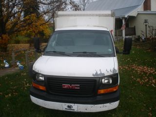 2004 Gmc Savanna photo