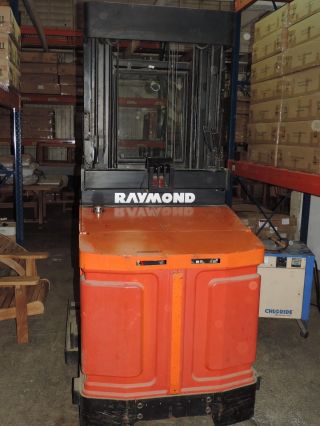 Raymond 152 - Opc30tt Order Picker In Palo Alto photo