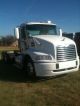 2006 Mack Vision Daycab Semi Trucks photo 1