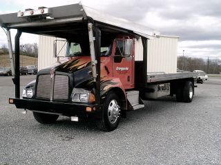 2006 Kenworth T300 photo