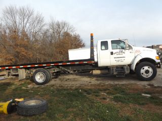 1999 Ford F650 photo