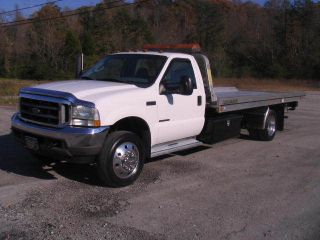 2003 Ford F - 550 photo