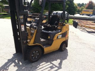 Forklift,  Caterpillar C5000lp (5000 Lb.  Capacity) photo