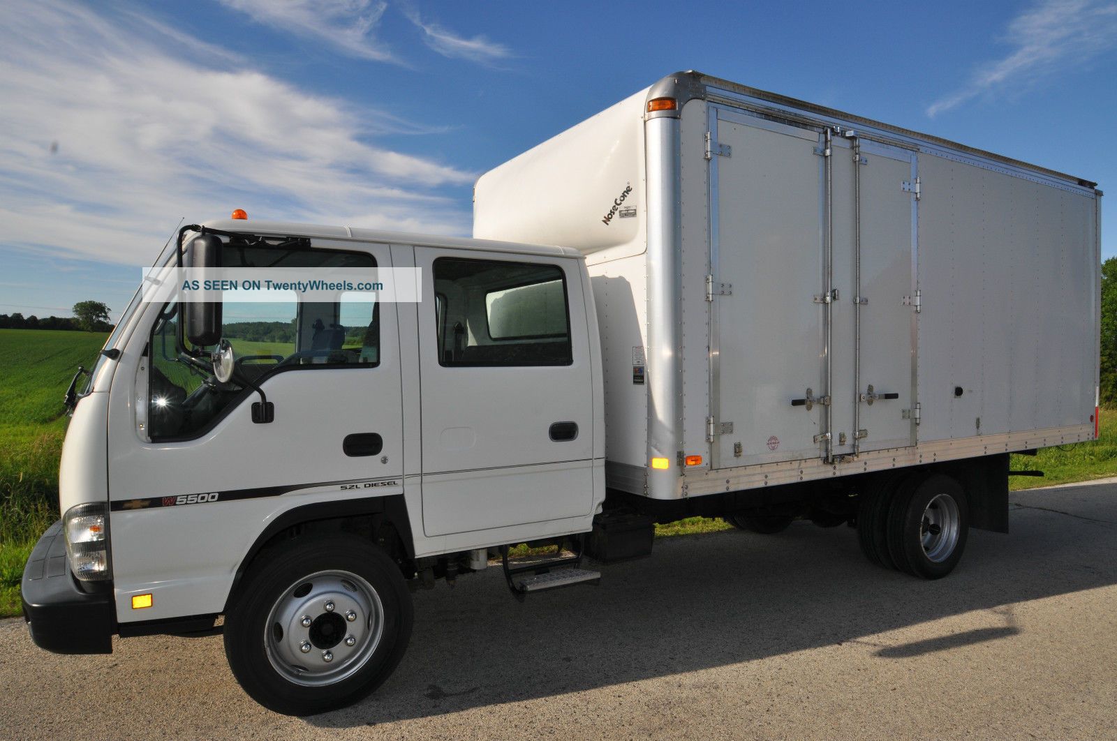 2007 Chevrolet W5500 Box Trucks / Cube Vans photo
