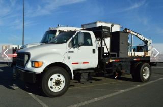 2001 Ford F650 photo