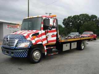 2006 Hino 258lp photo