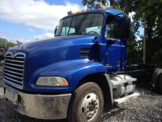 2000 Mack Cx 613 photo