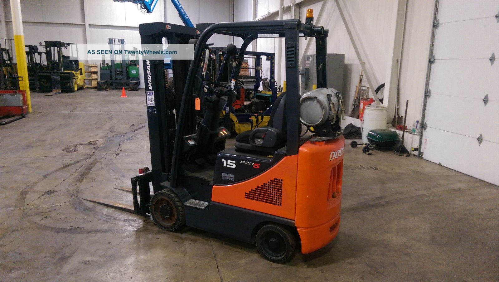 cushion tire forklift