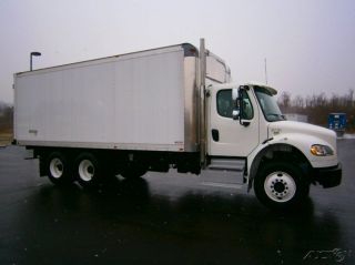 2013 Freightliner Business Class M2 106 photo