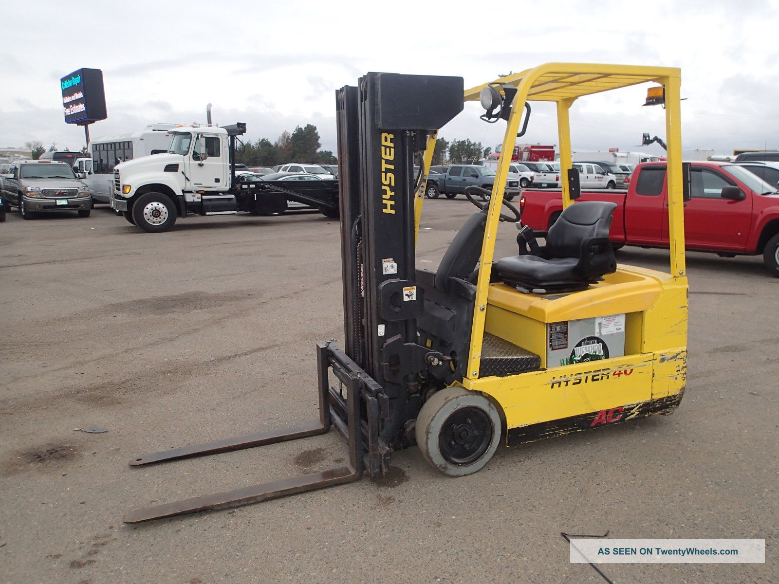 Hyster J40zt Electric Forklift - 4,  000lbs Capacity Forklifts photo