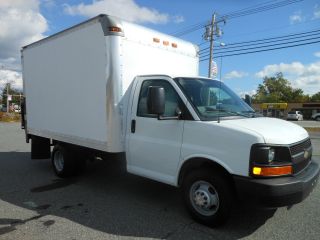 2010 Chevrolet Express 3500 photo