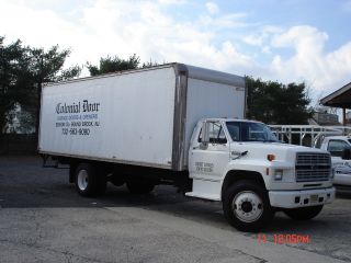 1994 Ford F - 700 photo