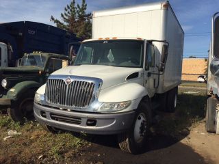 2006 International 4200 Vt365 Series photo