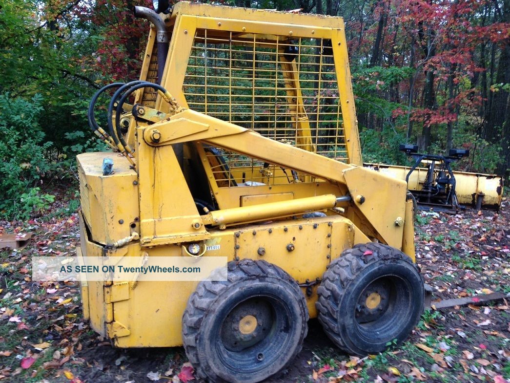 Case 1740 Skid Steer Skid Steer Loaders photo