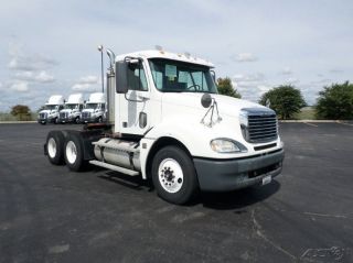 2007 Freightliner Cl12064st - Columbia 120 photo