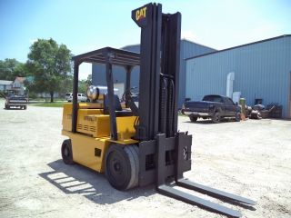 Caterpillar T125d,  12,  500,  12500 Cushion Tired Forklift,  W/ Automatic Trans. photo
