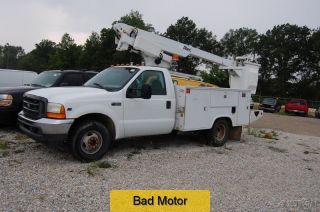 2001 Ford F350 photo