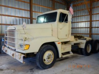 1991 Freightliner M915a2 photo