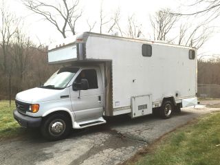 2006 Ford E450 photo