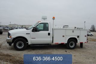 2004 Ford F350 photo